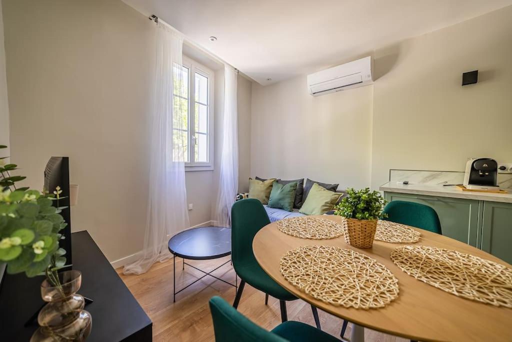 Le Pearl Appartement De Charme En Bord Riviere Collobrières Dış mekan fotoğraf
