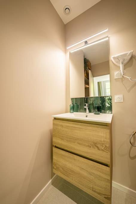 Le Pearl Appartement De Charme En Bord Riviere Collobrières Dış mekan fotoğraf