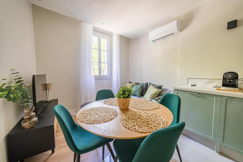 Le Pearl Appartement De Charme En Bord Riviere Collobrières Dış mekan fotoğraf